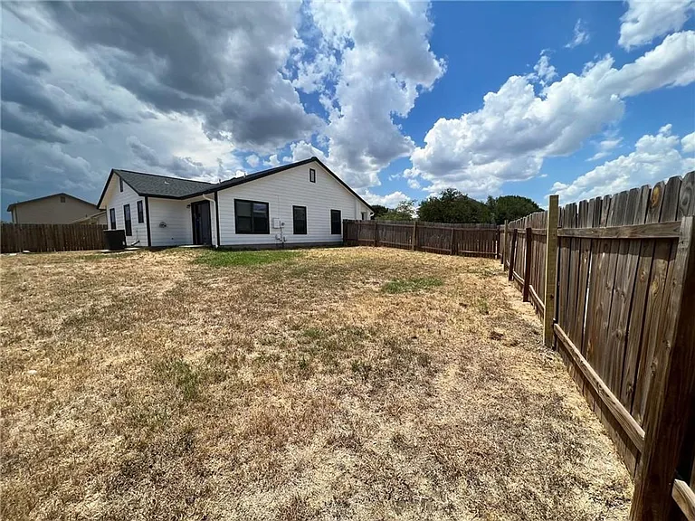 3401 Nocona Cv — Photo 19