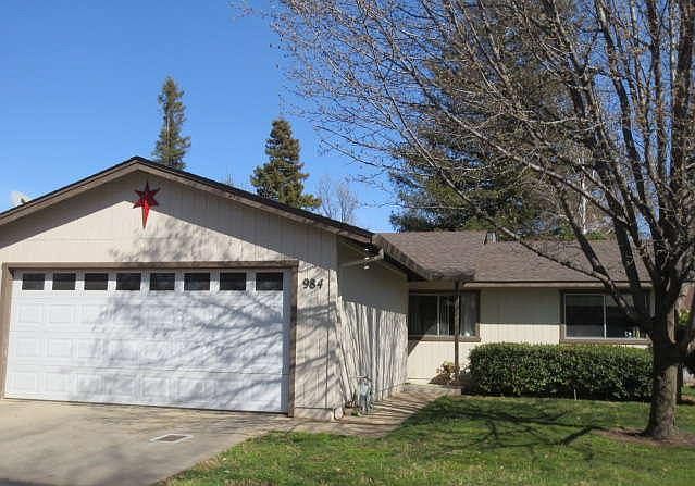 2nd image of 984 Jenooke Ln