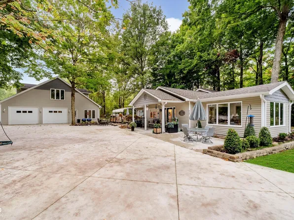 9135 E 256th St, Arcadia, IN 46030