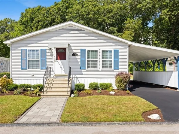 11 Merlin Dr, Attleboro, MA 02703