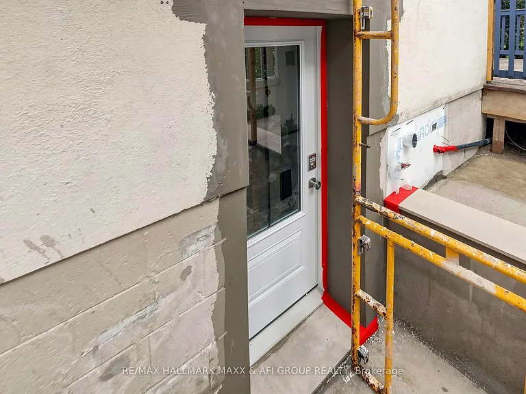 103 Ruggles Ave #BASEMENT — Photo 14