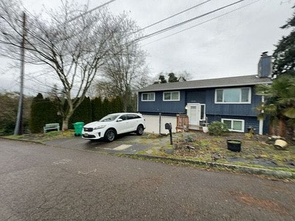 2nd image of 2125 SW Dolph Ct
