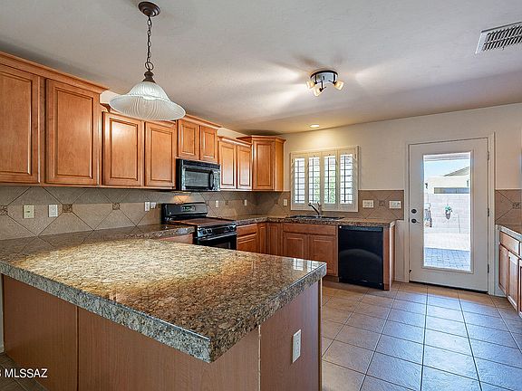 4th image of 11910 W Thomas Arron Dr