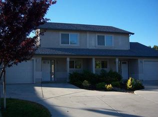 1027 Monterra Ln, Redding, CA 96002