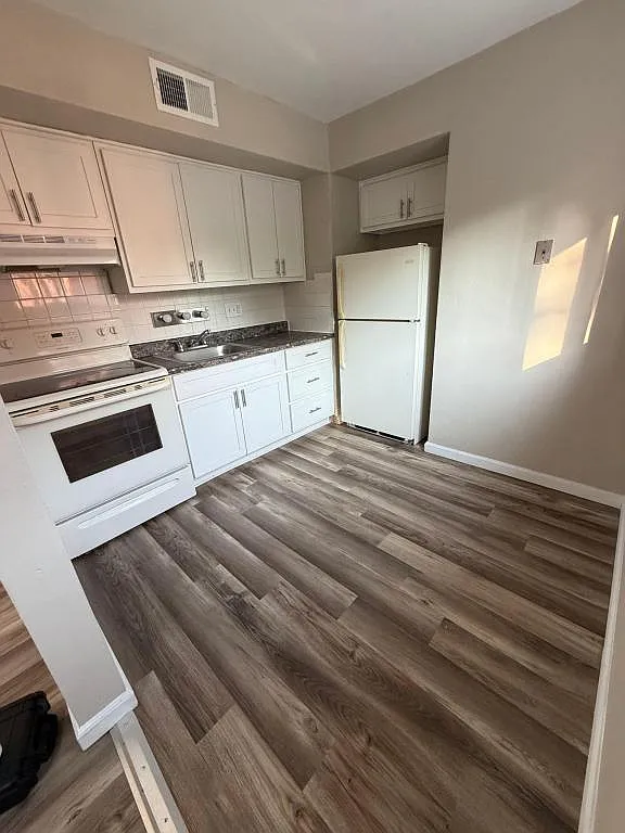 6327 S Grand Blvd, apt 1g — Photo 1