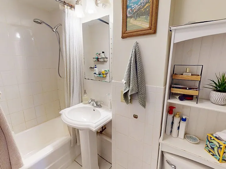 76 Prospect St #1 — Photo 8