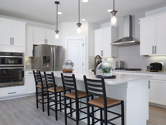 Kitchen with Eat-In Island