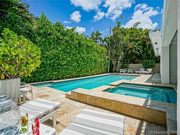 3rd image of 5523 La Gorce Dr
