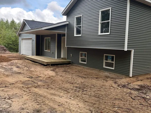 17776 Fewins Rd, Interlochen, MI 49643