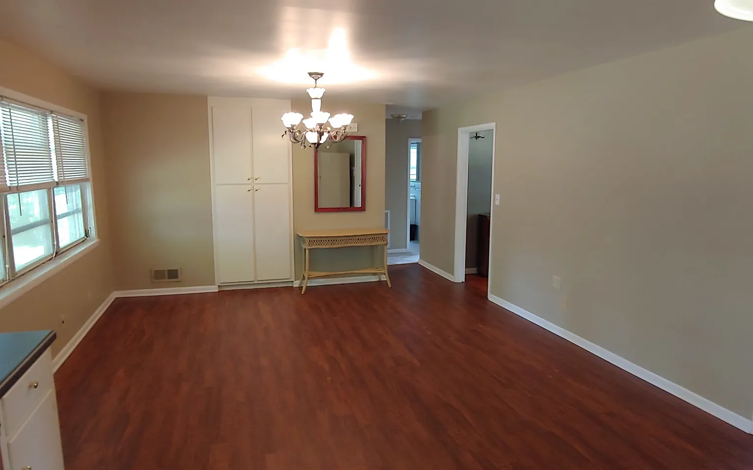 Nice 2 bedroom 2 Bath Home in Northport — Photo 4
