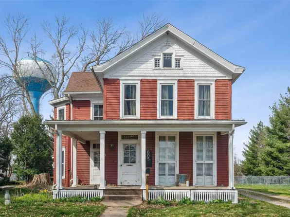 805 N Calhoun St, West Liberty, IA 52776