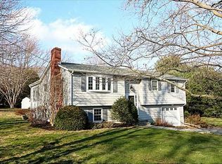 65 Woodhaven Rd, North Kingstown, RI 02852
