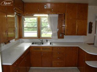 7480 S Graham Rd, Saint Charles, MI 48655