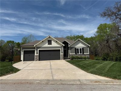 20906 Larkspur Dr, Peculiar, MO, 64078
