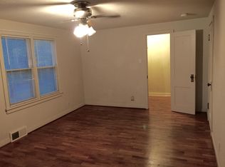 1220 Claflin Rd, Manhattan, KS 66502