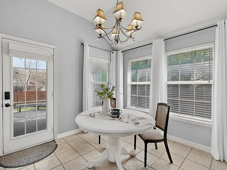 100 Shumard Ct — Photo 23