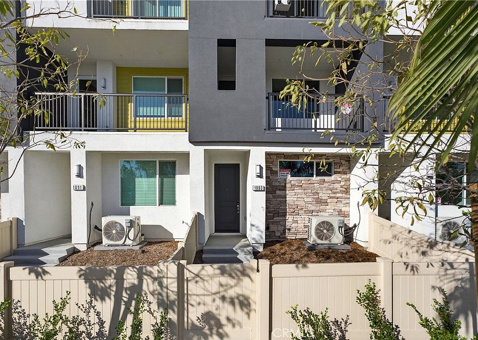 1st image of 1093 N Harbor Blvd