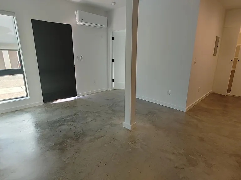 818 Grant St — Photo 49
