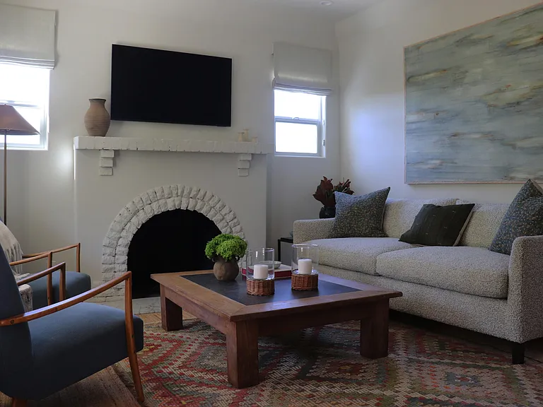 1111 E Ortega St — Photo 5