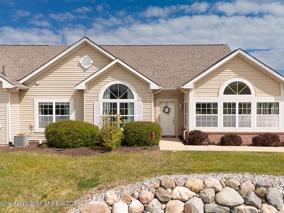 1st image of 3406 Hamlet Cir