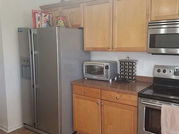 4th image of 218 Mayors Ln