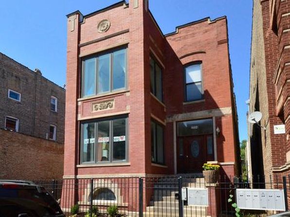 2554 W Augusta Blvd #3