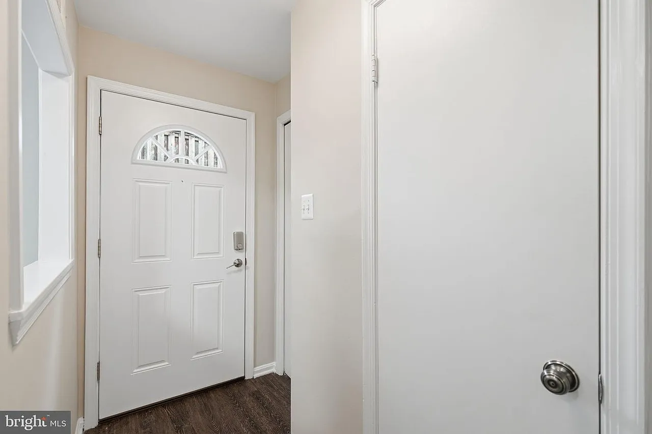 2 bed, 1315 sqft, $3,400 — Photo 3
