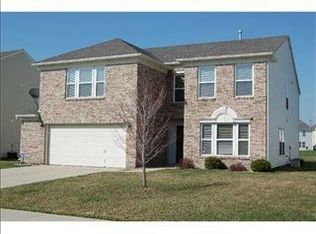 5784 N Attleburg Dr, McCordsville, IN 46055