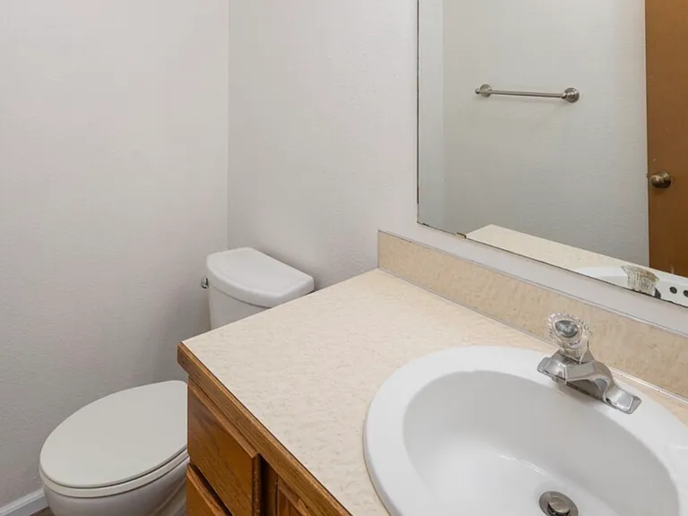 15702 Admiralty Way #C — Photo 5