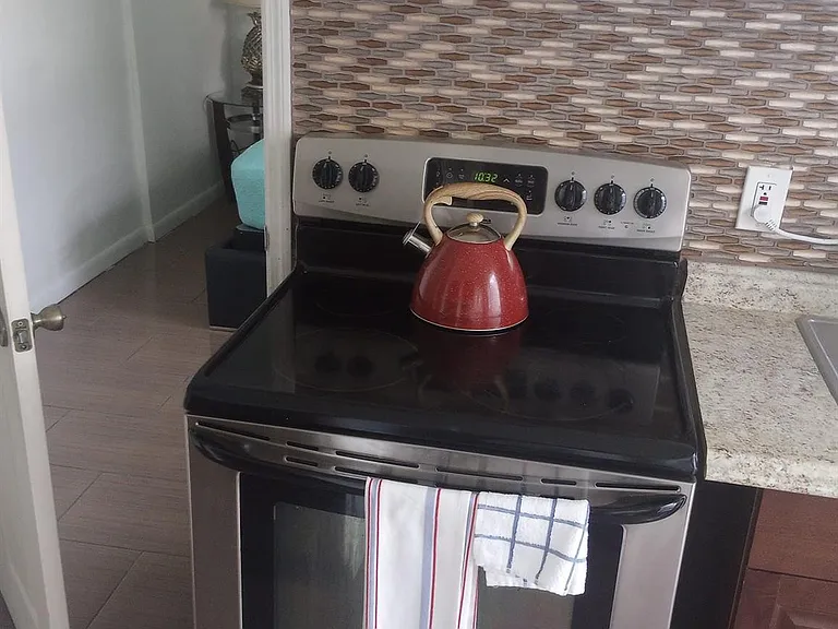 3413 Nassau Dr — Photo 8
