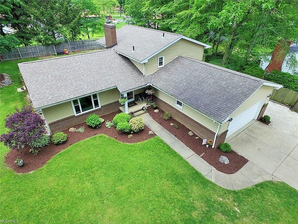 1st image of 4556 Williamsburg Dr
