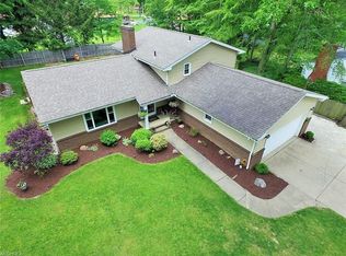 4556 Williamsburg Dr, Canfield, OH 44406