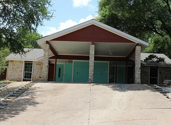 2nd image of 2903 Catalina Dr #A
