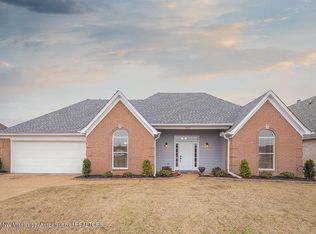 9898 Piney Ridge Dr, Olive Branch, MS 38654