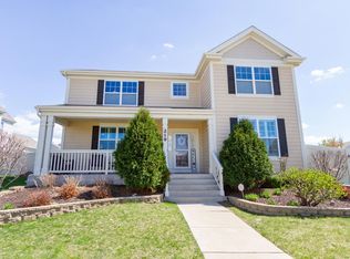 219 Dawn Ct, Elgin, IL 60124