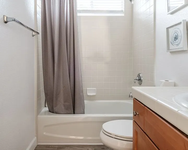 416 Cranston Ct — Photo 11