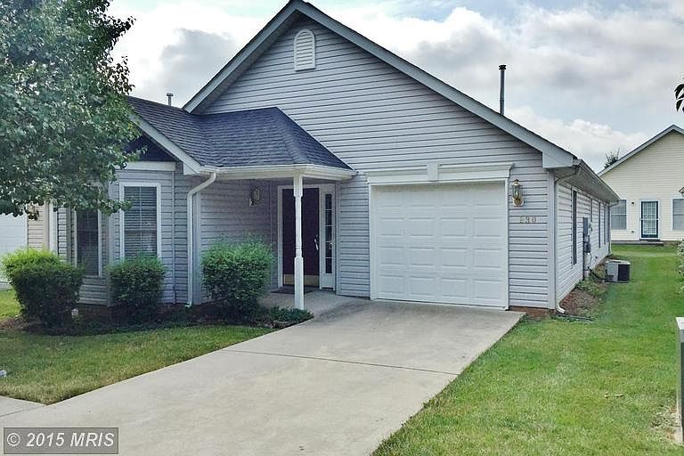 1st image of 930 Barksdale Ln