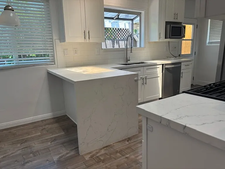 10610 Rhodesia Ave — Photo 5