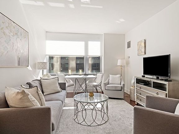2nd image of 1 Charles St S Unit 601