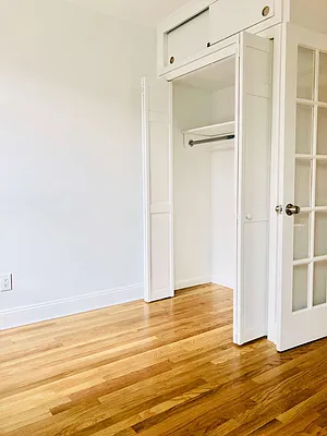 Rented by Warren T Real Estate Corp. | media 27