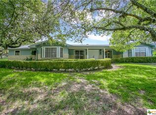 144 Creekview Dr, Canyon Lake, TX 78133