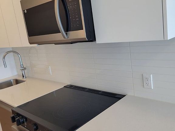 4th image of 30 Francis St S #3004