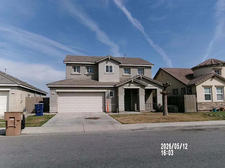 8728 High Ridge Dr — Photo 1