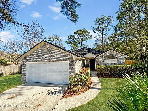 2nd image of 831 WICKLOW Court