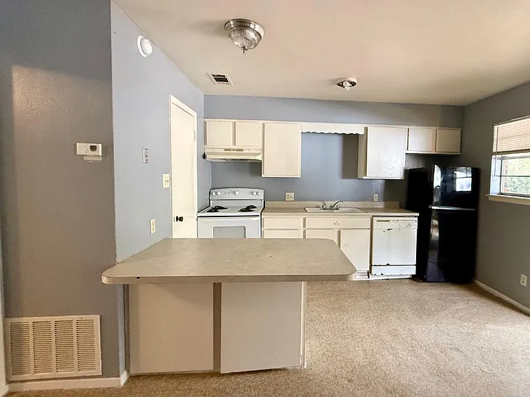 2937 Bernice St #2935 — Photo 3
