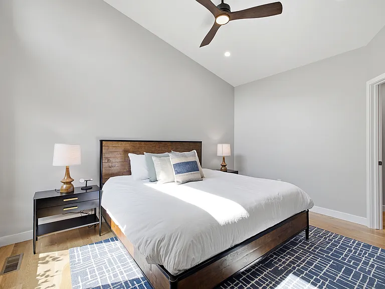 10024 Town Line Rd — Photo 15