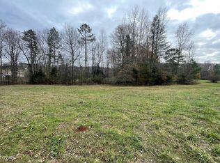 960 Walnut Rd, Hoschton, GA 30548