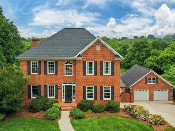 8056 Glengarriff Rd, Clemmons, NC 27012