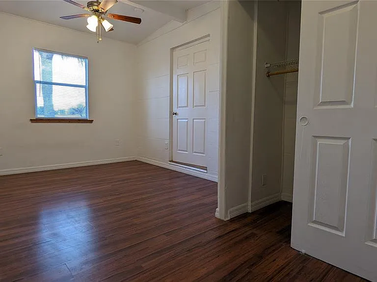 3108 Whiting Ln — Photo 13