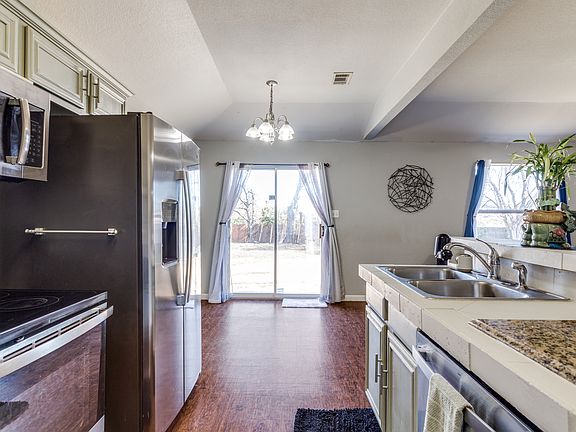 5th image of 3153 Ronay Dr